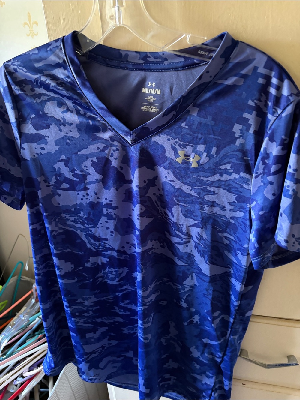 Under Armour women’s  Navy & Royal Blue Camo V-Neck Performance Shirt